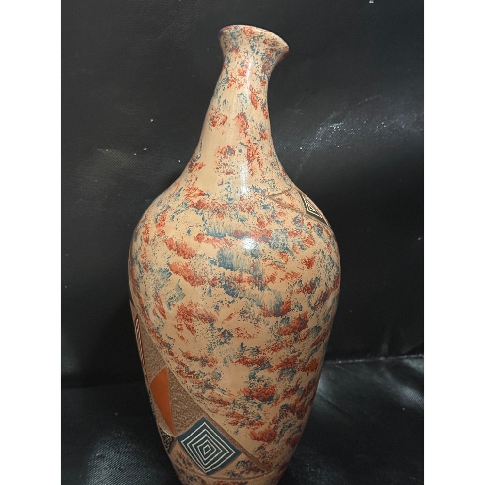 Juan Sanchez Nicaragua Pottery Vase Hand Painted Geometric‎ Curved Neck Signed